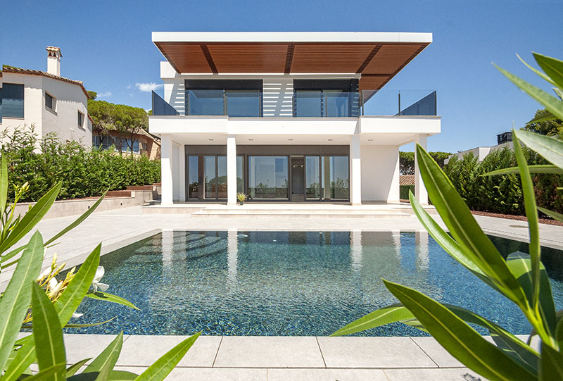 Future Foundations: Predicting the Next Wave of Nevada's Luxury Properties